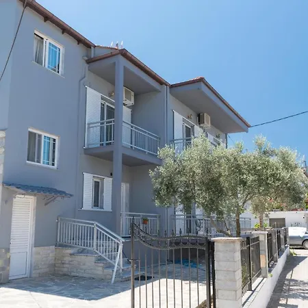 The Town House Apartment